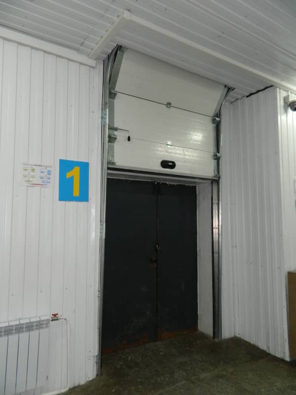 Промышленные ворота DoorHan в Ноябрьске с установкой