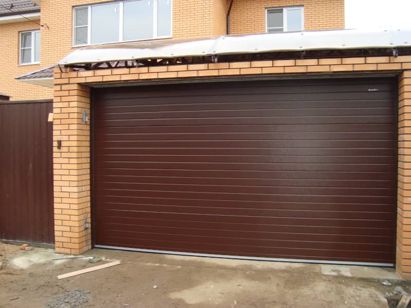 Секционные ворота DoorHan в Ноябрьске с установкой