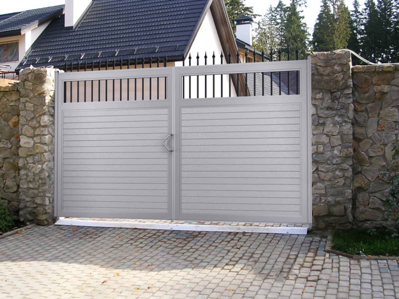 Уличные ворота DoorHan в Ноябрьске с установкой